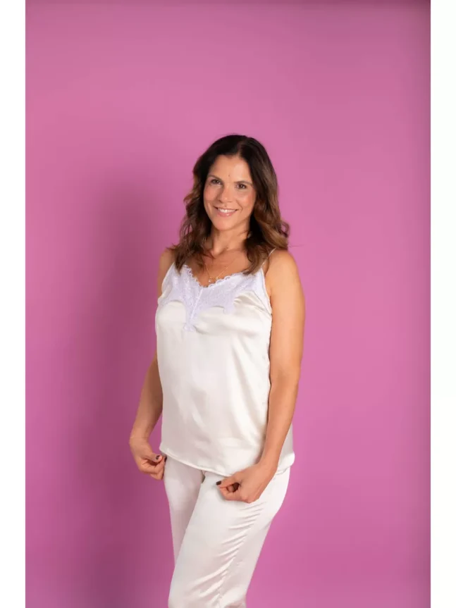 Pijama Feminino Meia Estação Cetim Regata e Calça Bege